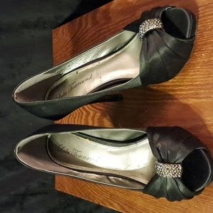 Lulu Townsend peep toe pumps